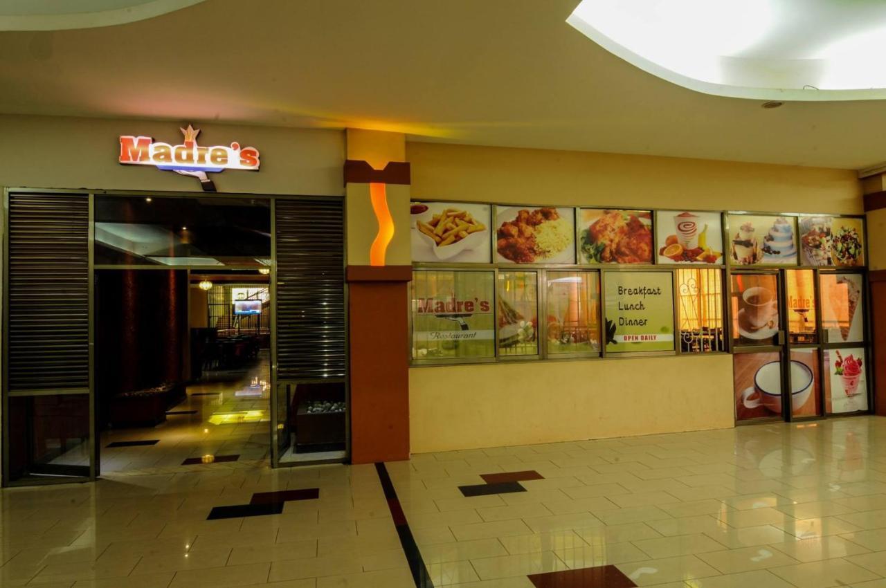 Freedom City Hotel Najjanankumbi Kamapala 캄팔라 외부 사진